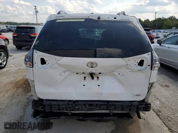 2016 Toyota Sienna SE with VIN 5TDXK3DC5GS750872, listed as a Copart auction lot 72089655 with 103,642 mi miles and Salvage title. Bid and sale history available at DreamBid. Image 6.