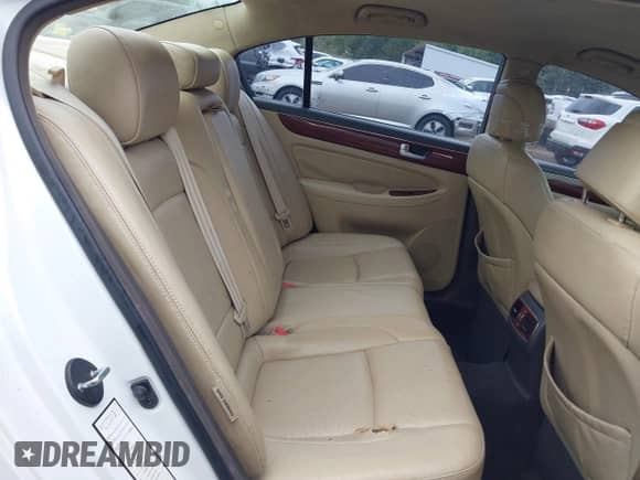 2012 Hyundai Genesis 3.8L с VIN KMHGC4DD7CU176773, выставлен на аукционе IAAI как лот 43155991 с пробегом 228 852 миль миль и . История ставок и продаж доступна на DreamBid. Изображение 8.