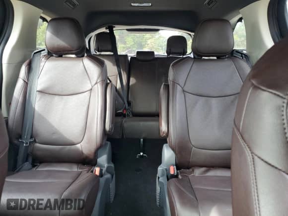 2024 Toyota Sienna Platinum с VIN 5TDERKEC7RS224483, выставлен на аукционе Copart как лот 88703475 с пробегом 3 527 миль миль и Списание • Salvage title. История ставок и продаж доступна на DreamBid. Изображение 10.
