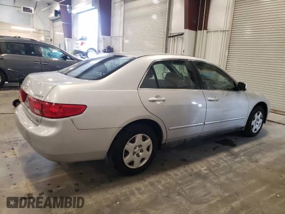 2005 Honda Accord LX with VIN 1HGCM56475A140865, listed as a Copart auction lot 71086555 with 283,041 mi miles and Salvage title. Bid and sale history available at DreamBid. Image 3.