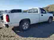 2005 Chevrolet Silverado 1500 z VIN 1GCEC14V85Z152121, wystawiony jako Copart lot #49005945 z przebiegiem 323 251 mil mil oraz Szkoda całkowita • Salvage title. Historia ofert i sprzedaży dostępna na DreamBid. Obrazek 3.