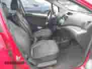 2015 Chevrolet Spark LT с VIN KL8CD6S9XFC731938, выставлен на аукционе IAAI как лот 43246626 с пробегом 98 950 миль миль и . История ставок и продаж доступна на DreamBid. Изображение 5.