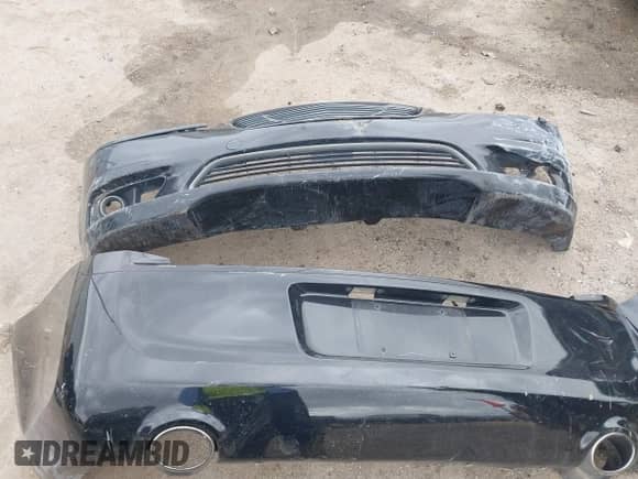 2013 Chrysler 300 C John Varvatos Limited Edition with VIN 2C3CCADG2DH698344, listed as a IAAI auction lot 41480379 with 166,423 mi miles and . Bid and sale history available at DreamBid. Image 12.