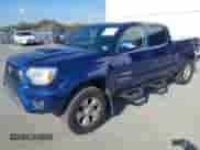 2014 Toyota Tacoma with VIN 3TMMU4FN9EM062713, listed as a IAAI auction lot 43356110 with 279,448 mi miles and . Bid and sale history available at DreamBid. Image 2.