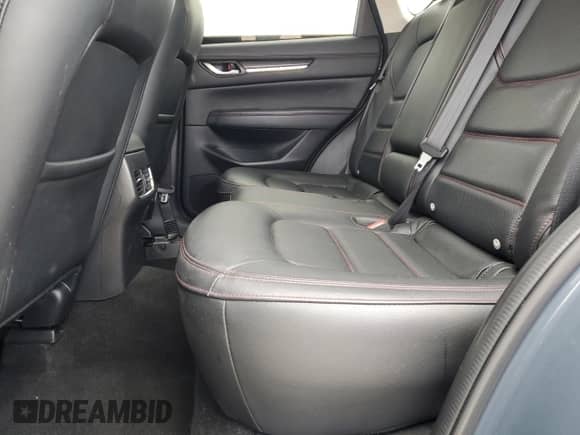 2024 Mazda CX-5 S Carbon Edition z VIN JM3KFBCL7R0523562, wystawiony jako Copart lot #84481885 z przebiegiem 30 371 mil mil oraz Czysty tytuł • Clean title. Historia ofert i sprzedaży dostępna na DreamBid. Obrazek 11.