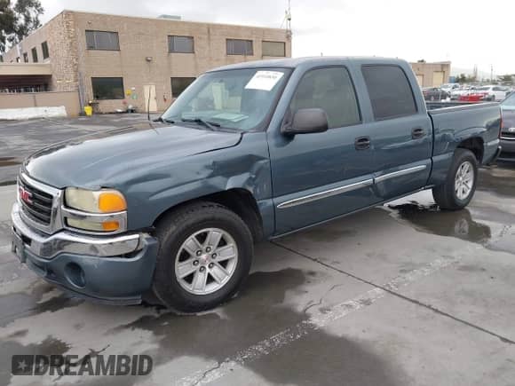 2006 GMC Sierra 1500 SL z VIN 2GTEC13V161241783, wystawiony jako IAAI lot #41910830 z przebiegiem 399 955 mil mil oraz . Historia ofert i sprzedaży dostępna na DreamBid. Obrazek 2.