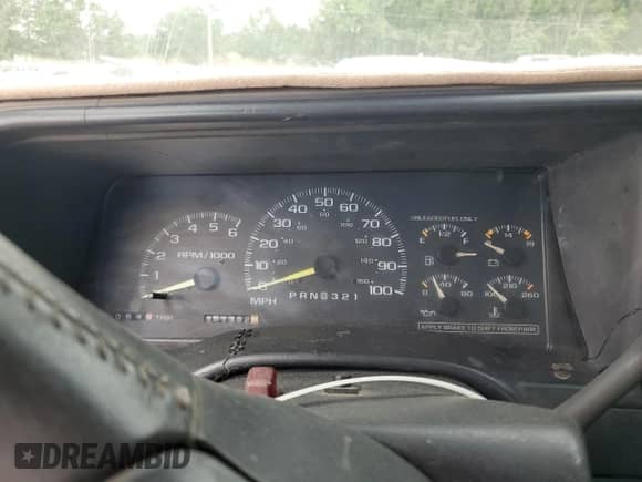 1998 GMC Sierra 1500 с VIN 2GTEC19R3W1519769, выставлен на аукционе Copart как лот 54363475 с пробегом 361 382 миль миль и Списание • Salvage title. История ставок и продаж доступна на DreamBid. Изображение 9.