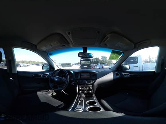 2015 Nissan Pathfinder Platinum with VIN 5N1AR2MM5FC693105, listed as a IAAI auction lot 43246707 with 148,803 mi miles and . Bid and sale history available at DreamBid. Image 18.