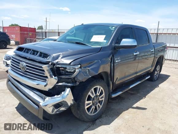 2019 Toyota Tundra SR5 с VIN 5TFAY5F17KX791678, выставлен на аукционе IAAI как лот 42290380 с пробегом 119 671 миль миль и . История ставок и продаж доступна на DreamBid. Изображение 18.