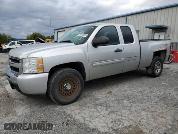 2010 Chevrolet Silverado 1500 LT with VIN 1GCSKSEA0AZ256054, listed as a Copart auction lot 89440485 with 145,813 mi miles and Clean title. Bid and sale history available at DreamBid. Image 1.