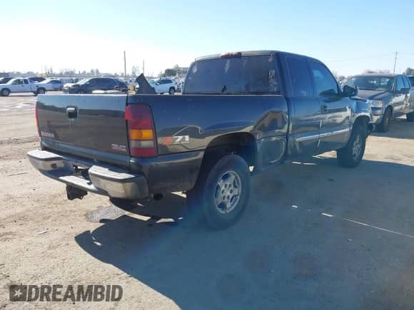 2003 GMC Sierra 1500 SLE с VIN 1GTEK19T33E239228, выставлен на аукционе IAAI как лот 41419065 с пробегом Не указан миль и . История ставок и продаж доступна на DreamBid. Изображение 4.