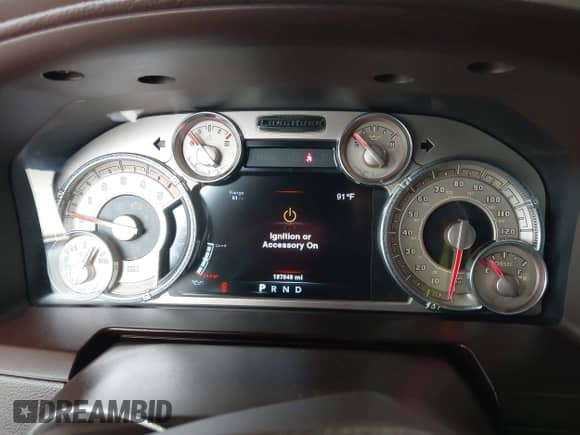 2014 Ram 1500 Longhorn z VIN 1C6RR7PM7ES353935, wystawiony jako IAAI lot #42781639 z przebiegiem 187 049 mil mil oraz . Historia ofert i sprzedaży dostępna na DreamBid. Obrazek 7.