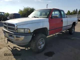 1996 Dodge 2500 with VIN 3B7KF23C2TM101387, listed as a Copart auction lot 70597055 with 331,862 mi miles and Salvage title. Bid and sale history available at DreamBid. Image 1.