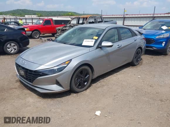 2021 Hyundai Elantra SEL с VIN 5NPLM4AG5MH008477, выставлен на аукционе IAAI как лот 42886500 с пробегом 76 720 миль миль и . История ставок и продаж доступна на DreamBid. Изображение 17.