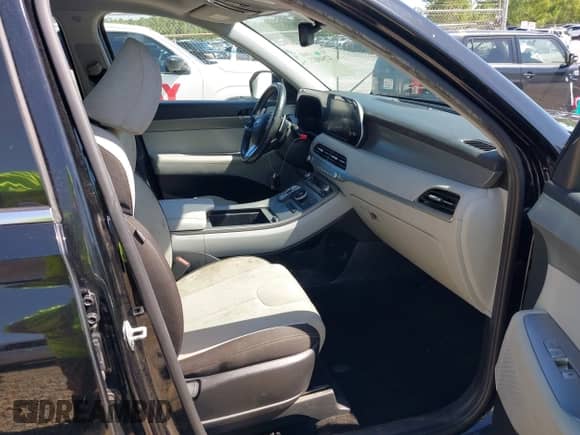 2020 Hyundai Palisade SEL with VIN KM8R34HE7LU085000, listed as a IAAI auction lot 42846823 with 72,434 mi miles and . Bid and sale history available at DreamBid. Image 5.
