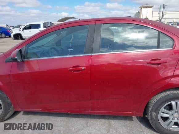 2012 Chevrolet Sonic LT с VIN 1G1JC5SH2C4168644, выставлен на аукционе IAAI как лот 43275899 с пробегом Не указан миль и . История ставок и продаж доступна на DreamBid. Изображение 14.