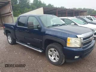 2009 Chevrolet Silverado 1500 z VIN 3GCFK13Y09G241576, wystawiony jako IAAI lot #42531801 z przebiegiem 192 626 mil mil oraz . Historia ofert i sprzedaży dostępna na DreamBid. Obrazek 1.
