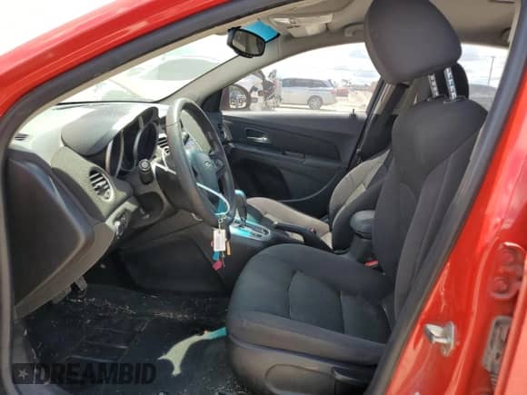 2015 Chevrolet Cruze LT with VIN 1G1PC5SB5F7117972, listed as a Copart auction lot 55172235 with 139,309 mi miles and Salvage title. Bid and sale history available at DreamBid. Image 7.