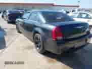 2005 Chrysler 300 300 z VIN 2C3JA43R65H668010, wystawiony jako IAAI lot #41976405 z przebiegiem 216 099 mil mil oraz . Historia ofert i sprzedaży dostępna na DreamBid. Obrazek 3.