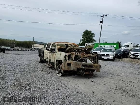 2016 Chevrolet Silverado 2500HD LTZ с VIN 1GC1KWE84GF152810, выставлен на аукционе Copart как лот 83862715 с пробегом Не указан миль и Списание • Salvage title. История ставок и продаж доступна на DreamBid. Изображение 13.