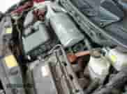 2014 Toyota Prius Four z VIN JTDKN3DU0E1770807, wystawiony jako IAAI lot #42154046 z przebiegiem 149 787 mil mil oraz . Historia ofert i sprzedaży dostępna na DreamBid. Obrazek 19.