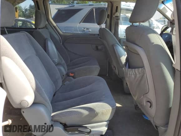 2005 Dodge Caravan SXT with VIN 1D4GP45R15B394101, listed as a Copart auction lot 65929425 with 216,391 mi miles and Salvage title. Bid and sale history available at DreamBid. Image 11.