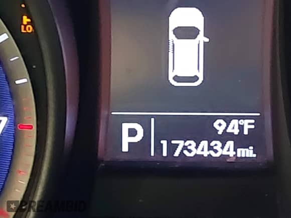 2016 Hyundai Santa Fe SE with VIN KM8SMDHFXGU154677, listed as a IAAI auction lot 42573713 with 173,434 mi miles and . Bid and sale history available at DreamBid. Image 15.