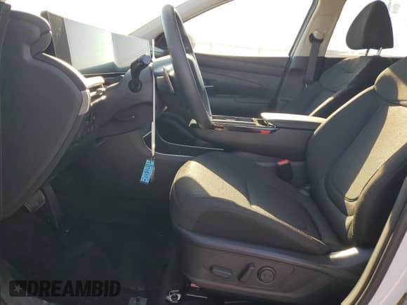 2025 Hyundai Tucson Blue с VIN KM8JBDD17SU259892, выставлен на аукционе Copart как лот 66545865 с пробегом 9 976 миль миль и На запчасти • Non repairable. История ставок и продаж доступна на DreamBid. Изображение 7.