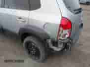 2008 Hyundai Tucson SE with VIN KM8JN72D68U762845, listed as a IAAI auction lot 41839903 with 188,546 mi miles and . Bid and sale history available at DreamBid. Image 6.