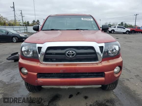 2006 Toyota Tacoma PreRunner with VIN 5TEJU62N66Z164785, listed as a Copart auction lot 86229475 with 193,899 mi miles and Salvage title. Bid and sale history available at DreamBid. Image 5.