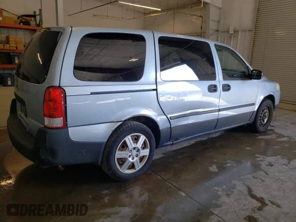 2007 Saturn Relay 1 with VIN 5GZDV531X7D142166, listed as a Copart auction lot 72148954 with 191,240 mi miles and Salvage title. Bid and sale history available at DreamBid. Image 3.