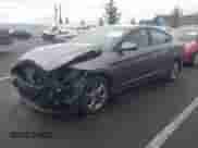 2018 Hyundai Elantra Value Edition z VIN 5NPD84LF4JH354044, wystawiony jako IAAI lot #43420448 z przebiegiem 52 278 mil mil oraz . Historia ofert i sprzedaży dostępna na DreamBid. Obrazek 2.