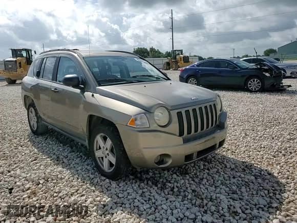 2007 Jeep Compass Sport with VIN 1J8FT47W67D196394, listed as a Copart auction lot 63384155 with 197,387 mi miles and Clean title. Bid and sale history available at DreamBid. Image 14.