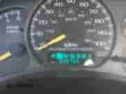 2000 Chevrolet Suburban LT z VIN 3GNGC26U7YG189093, wystawiony jako IAAI lot #41129079 z przebiegiem 346 765 mil mil oraz . Historia ofert i sprzedaży dostępna na DreamBid. Obrazek 7.