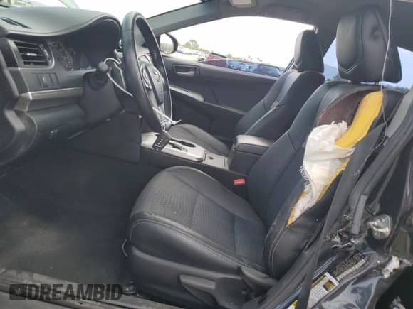 2014 Toyota Camry SE z VIN 4T1BF1FKXEU309377, wystawiony jako Copart lot #86186945 z przebiegiem 113 141 mil mil oraz Szkoda całkowita • Salvage title. Historia ofert i sprzedaży dostępna na DreamBid. Obrazek 7.