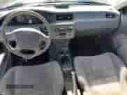 1992 Honda Civic z VIN 2HGEH2451NH500527, wystawiony jako Copart lot #42460115 z przebiegiem 92 884 mil mil oraz Czysty tytuł • Clean title. Historia ofert i sprzedaży dostępna na DreamBid. Obrazek 8.