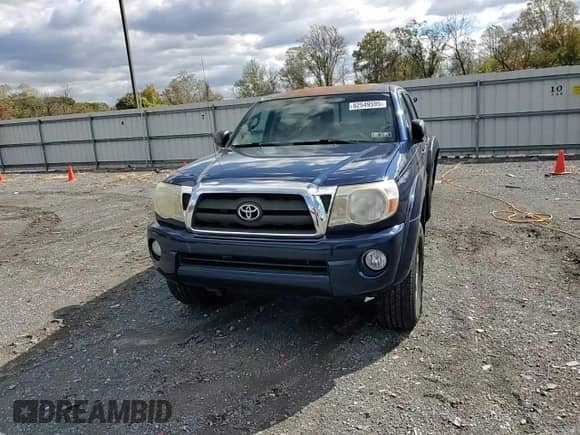 2008 Toyota Tacoma with VIN 5TELU42N18Z569596, listed as a Copart auction lot 82549595 with 183,196 mi miles and Salvage title. Bid and sale history available at DreamBid. Image 13.