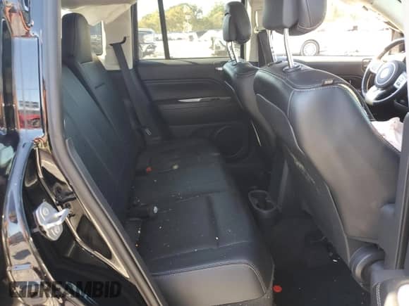 2016 Jeep Compass High Altitude с VIN 1C4NJCEA9GD801597, выставлен на аукционе Copart как лот 87085015 с пробегом 131 108 миль миль и Списание • Salvage title. История ставок и продаж доступна на DreamBid. Изображение 11.