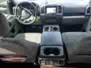 2016 Ford F-150 XLT z VIN 1FTEW1E87GKE22306, wystawiony jako Copart lot #84208945 z przebiegiem 146 077 mil mil oraz Szkoda całkowita • Salvage title. Historia ofert i sprzedaży dostępna na DreamBid. Obrazek 8.