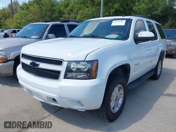 2011 Chevrolet Tahoe LT с VIN 1GNSKBE02BR329859, выставлен на аукционе IAAI как лот 43359587 с пробегом 343 639 миль миль и . История ставок и продаж доступна на DreamBid. Изображение 2.