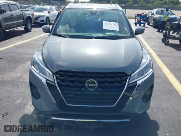 2024 Nissan Kicks SV z VIN 3N1CP5CV3RL576696, wystawiony jako IAAI lot #42656296 z przebiegiem 18 741 mil mil oraz . Historia ofert i sprzedaży dostępna na DreamBid. Obrazek 13.