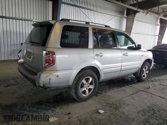 2006 Honda Pilot EX-L z VIN 5FNYF28556B014645, wystawiony jako Copart lot #86682445 z przebiegiem 216 000 mil mil oraz Szkoda całkowita • Salvage title. Historia ofert i sprzedaży dostępna na DreamBid. Obrazek 3.