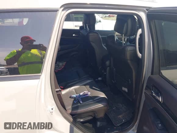 2020 Jeep Grand Cherokee Trailhawk with VIN 1C4RJFLT7LC357935, listed as a IAAI auction lot 40031620 with 70,836 mi miles and . Bid and sale history available at DreamBid. Image 8.