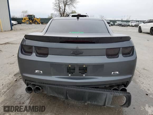 2010 Chevrolet Camaro 1SS с VIN 2G1FJ1EJ4A9160171, выставлен на аукционе Copart как лот 50157485 с пробегом 139 660 миль миль и Списание • Salvage title. История ставок и продаж доступна на DreamBid. Изображение 6.