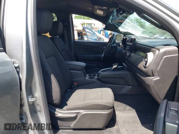 2023 Chevrolet Colorado 2WD LT с VIN 1GCPSCEK5P1176437, выставлен на аукционе IAAI как лот 42650495 с пробегом 7 696 миль миль и . История ставок и продаж доступна на DreamBid. Изображение 5.