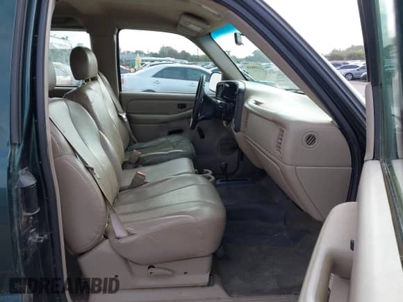 2001 Chevrolet Silverado 1500 Work Truck z VIN 1GCEK19V91Z291910, wystawiony jako IAAI lot #43399859 z przebiegiem 219 248 mil mil oraz . Historia ofert i sprzedaży dostępna na DreamBid. Obrazek 5.