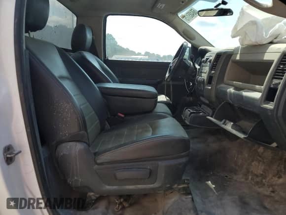 2010 Dodge 1500 ST z VIN 3D7JB1EP3AG191295, wystawiony jako Copart lot #68485175 z przebiegiem Nie podano mil oraz Szkoda całkowita • Salvage title. Historia ofert i sprzedaży dostępna na DreamBid. Obrazek 10.