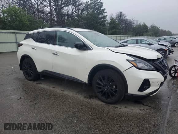 2024 Nissan Murano SV with VIN 5N1AZ2BS8RC102836, listed as a Copart auction lot 63328405 with 9,600 mi miles and Salvage title. Bid and sale history available at DreamBid. Image 4.