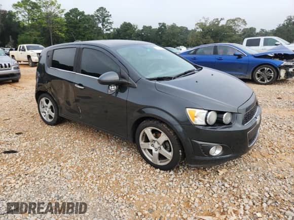 2015 Chevrolet Sonic LTZ с VIN 1G1JE6SBXF4207609, выставлен на аукционе Copart как лот 67843195 с пробегом 138 970 миль миль и Списание • Salvage title. История ставок и продаж доступна на DreamBid. Изображение 4.