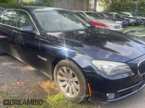2010 BMW 7 Series 750Li xDrive with VIN WBAKC8C52ACY68181, listed as a Copart auction lot 69687175 with 164,467 mi miles and Clean title. Bid and sale history available at DreamBid. Image 1.